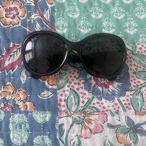 Authentic Women Ray-Ban  sunglasses